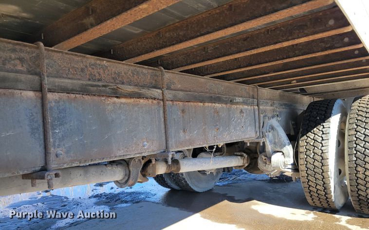 image for item KH9763 2003 Freightliner FL70  box truck