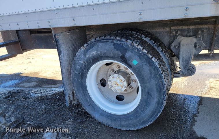 image for item KH9763 2003 Freightliner FL70  box truck