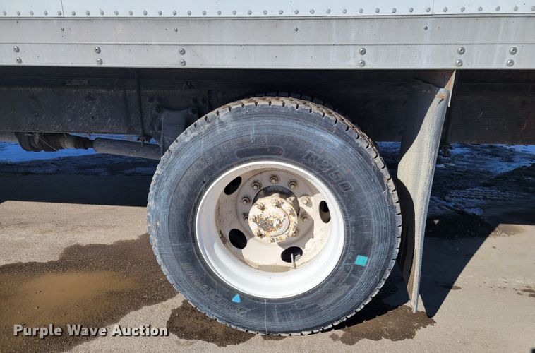 image for item KH9763 2003 Freightliner FL70  box truck