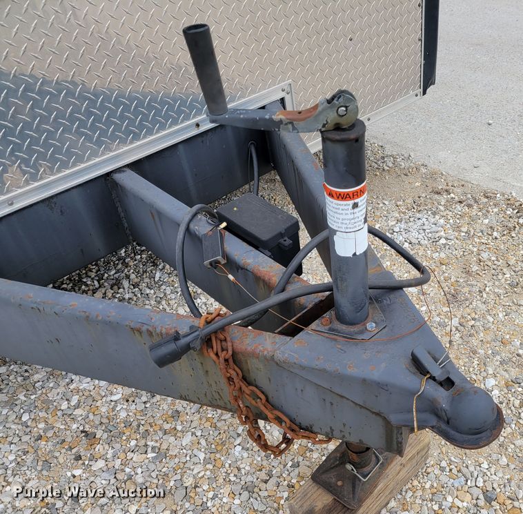 image for item KH9769 2002 Haulmark RT85X32WT3  enclosed cargo trailer