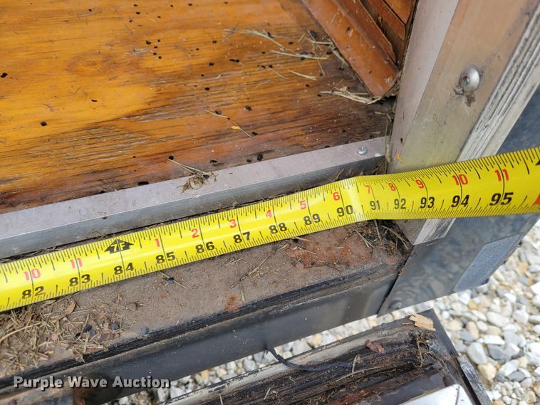 image for item KH9769 2002 Haulmark RT85X32WT3  enclosed cargo trailer