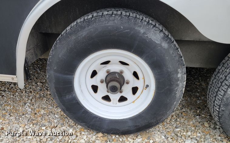 image for item KH9769 2002 Haulmark RT85X32WT3  enclosed cargo trailer