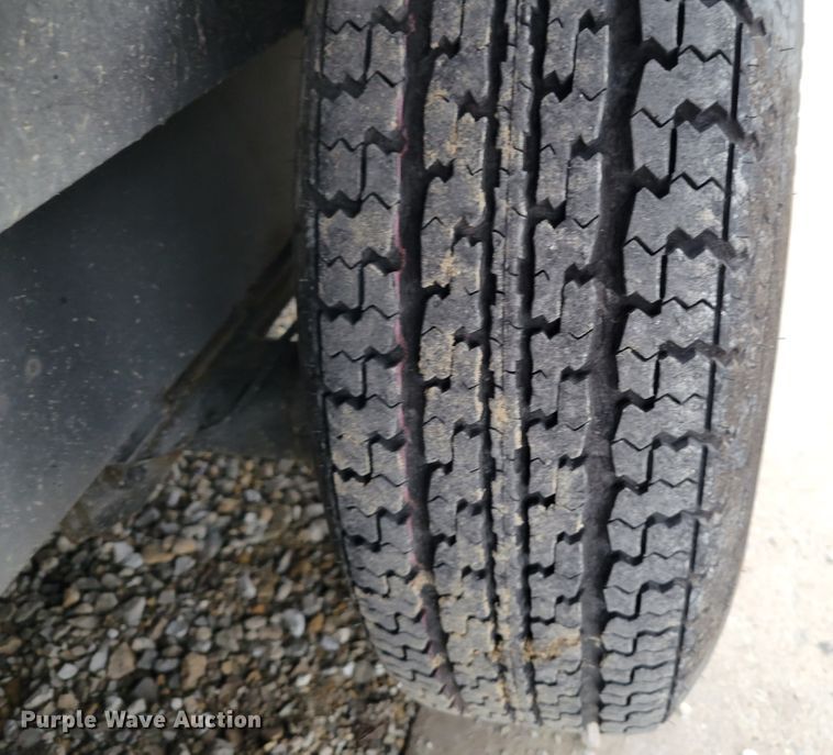 image for item KH9769 2002 Haulmark RT85X32WT3  enclosed cargo trailer