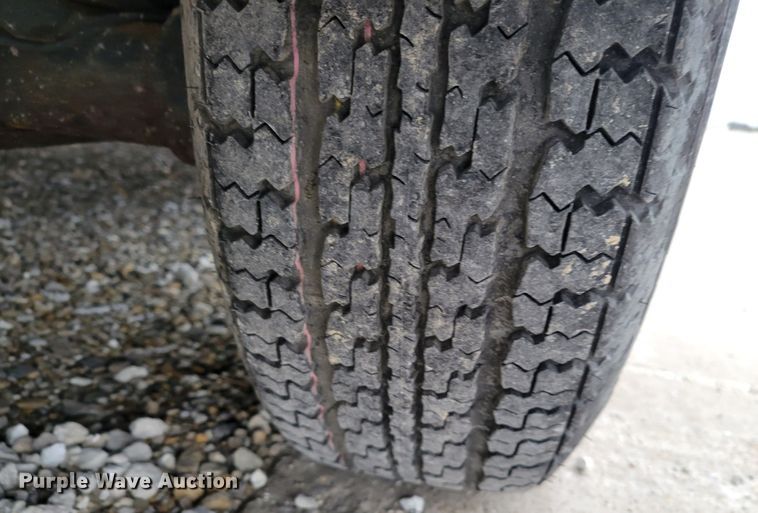 image for item KH9769 2002 Haulmark RT85X32WT3  enclosed cargo trailer