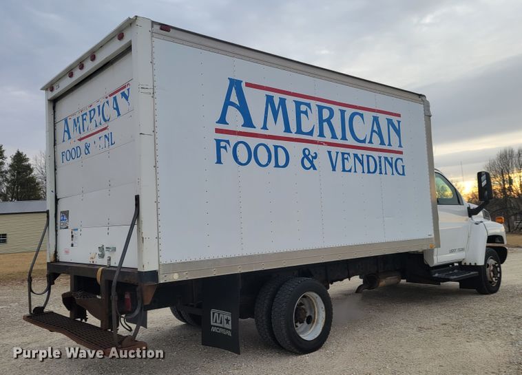 image for item KH9773 2007 GMC C4500  box truck