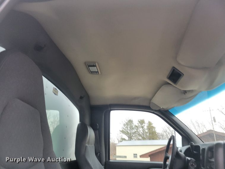 image for item KH9773 2007 GMC C4500  box truck