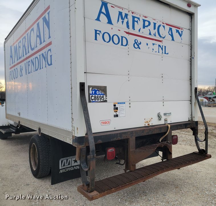 image for item KH9773 2007 GMC C4500  box truck