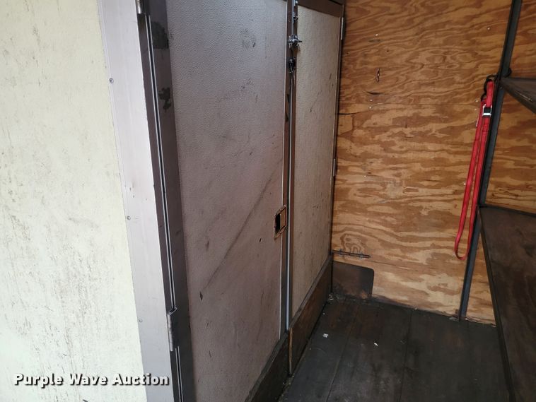 image for item KH9773 2007 GMC C4500  box truck