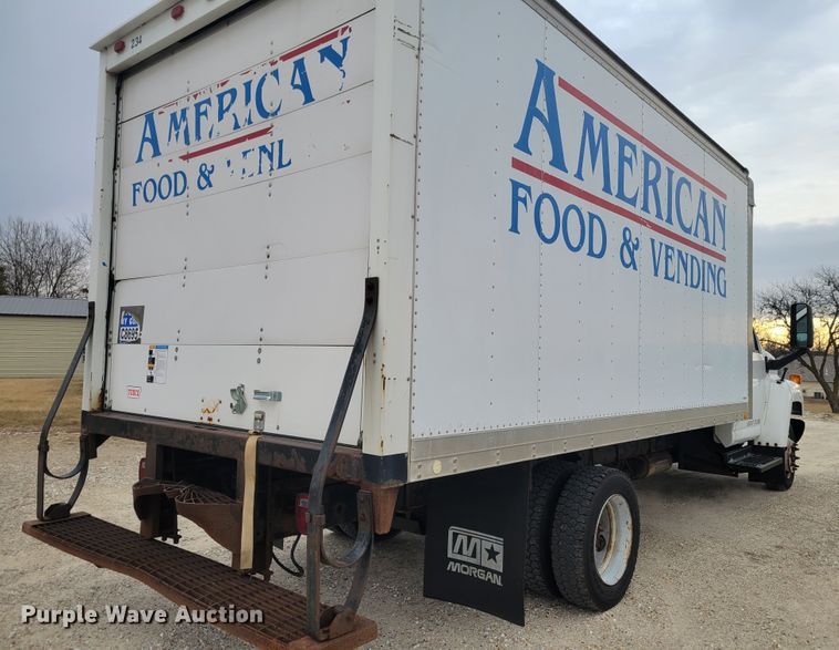 image for item KH9773 2007 GMC C4500  box truck
