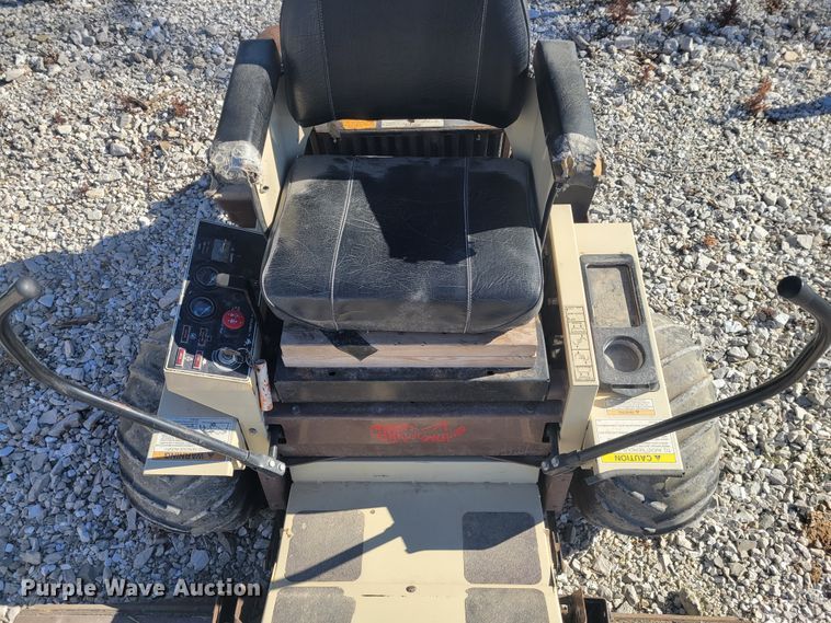 image for item KH9812 Grasshopper 725  ZTR lawn mower