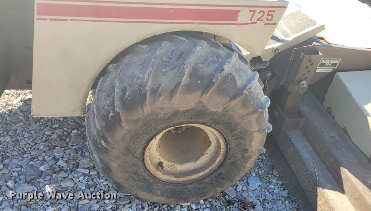 image for item KH9812 Grasshopper 725  ZTR lawn mower