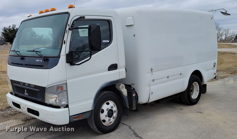 image for item KH9830 2008 Mitsubishi FUSO  box truck