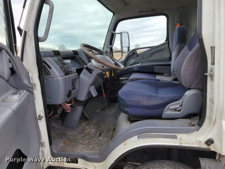 image for item KH9830 2008 Mitsubishi FUSO  box truck