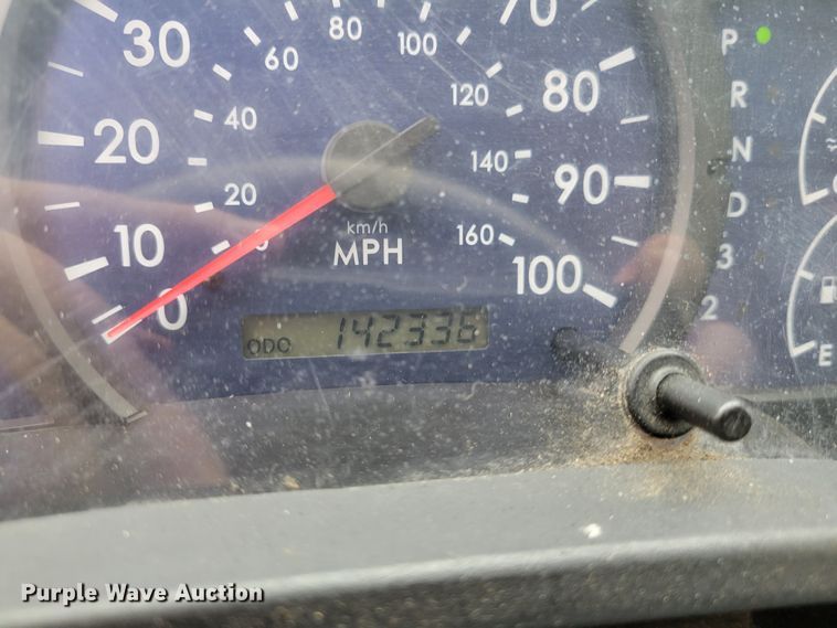 image for item KH9830 2008 Mitsubishi FUSO  box truck