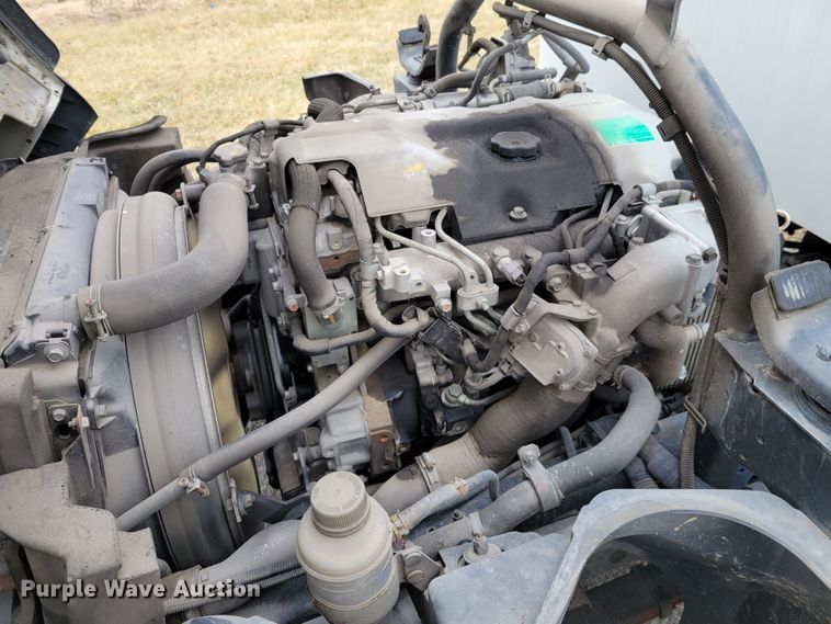 image for item KH9830 2008 Mitsubishi FUSO  box truck