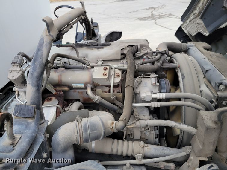 image for item KH9830 2008 Mitsubishi FUSO  box truck