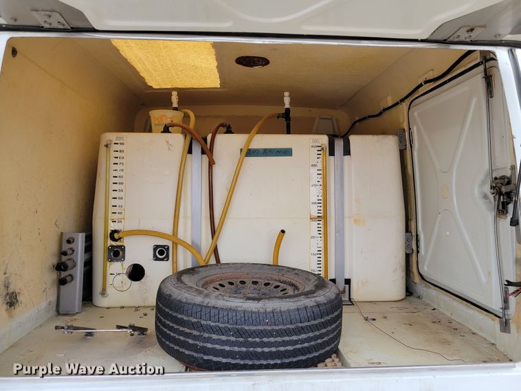 image for item KH9830 2008 Mitsubishi FUSO  box truck