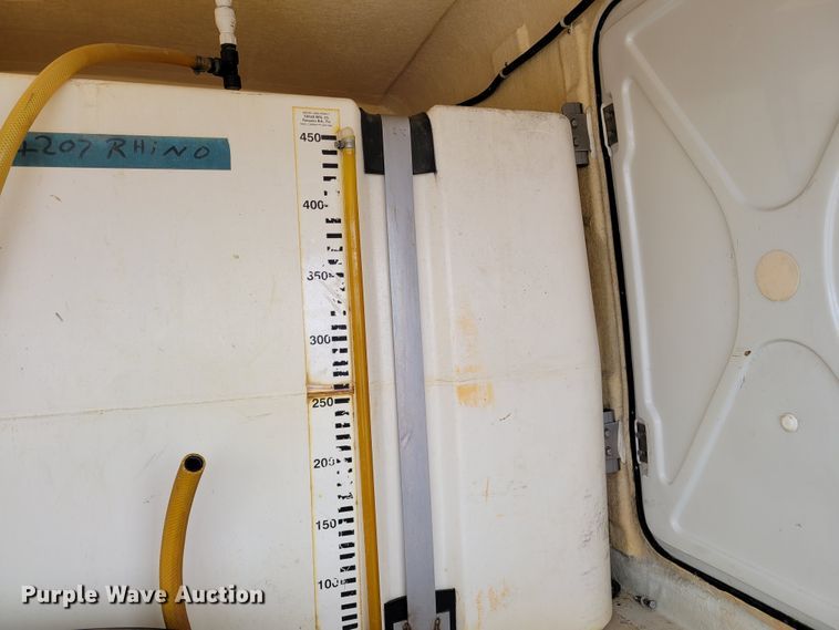 image for item KH9830 2008 Mitsubishi FUSO  box truck