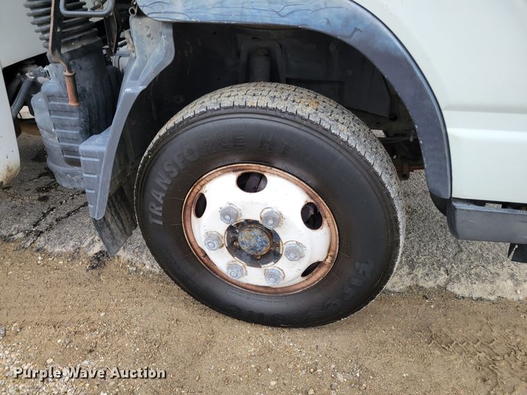 image for item KH9830 2008 Mitsubishi FUSO  box truck