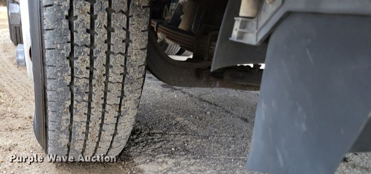 image for item KH9830 2008 Mitsubishi FUSO  box truck