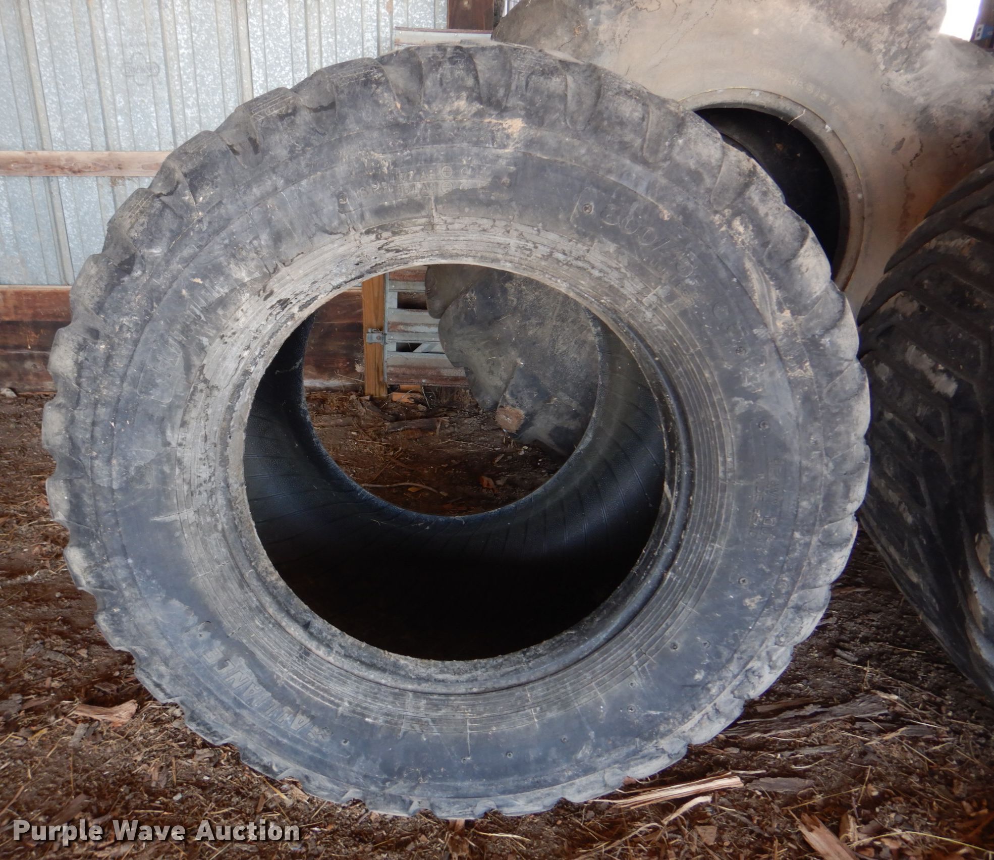 (5) tires in Higbee, MO Item IM9582 sold Purple Wave