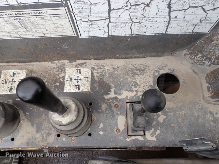 image for item DC4139 1996 Gehl 553  telehandler