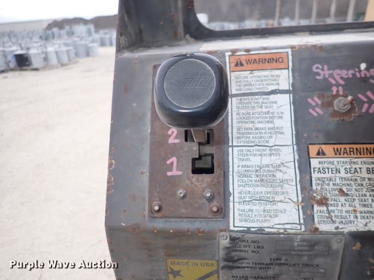 image for item DC4139 1996 Gehl 553  telehandler