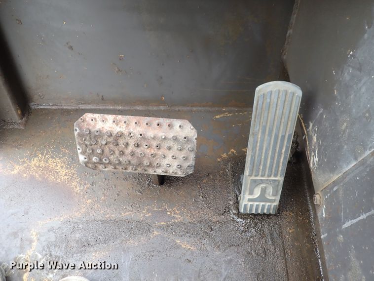 image for item DC4139 1996 Gehl 553  telehandler