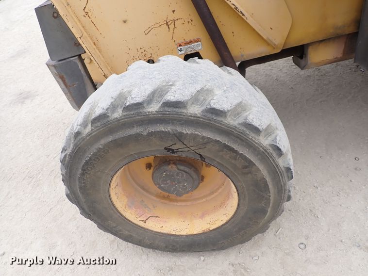 image for item DC4139 1996 Gehl 553  telehandler