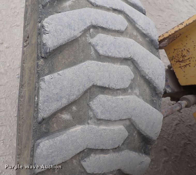 image for item DC4139 1996 Gehl 553  telehandler