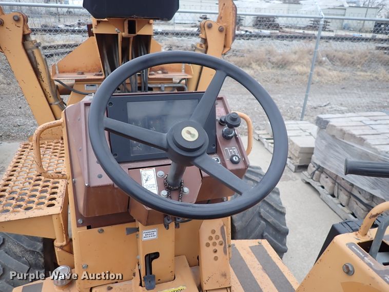 image for item DC4142 1994 Case 560  trencher