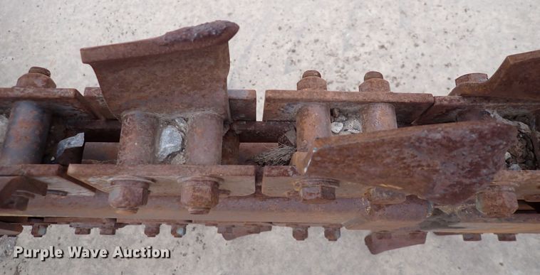 image for item DC4142 1994 Case 560  trencher