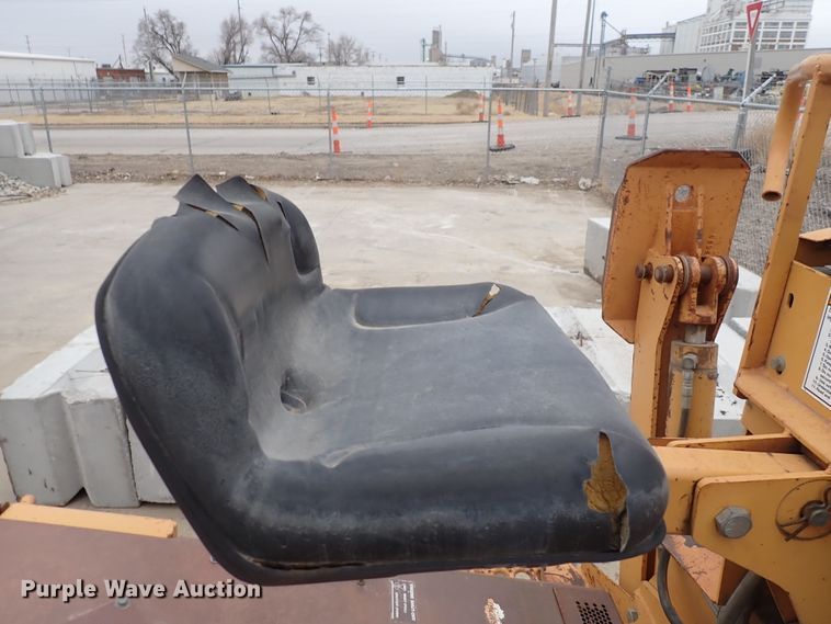 image for item DC4142 1994 Case 560  trencher