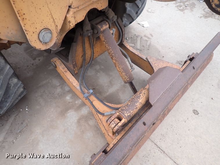 image for item DC4142 1994 Case 560  trencher