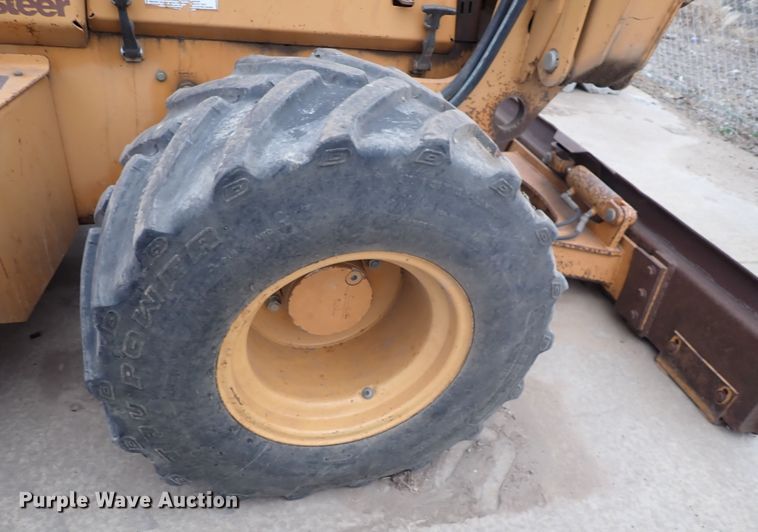 image for item DC4142 1994 Case 560  trencher