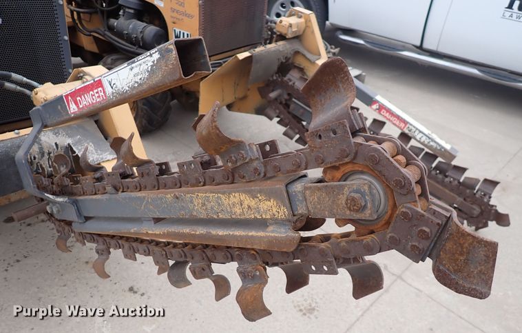 image for item DC4143 1997 Case Maxi Sneaker  Series C cable plow