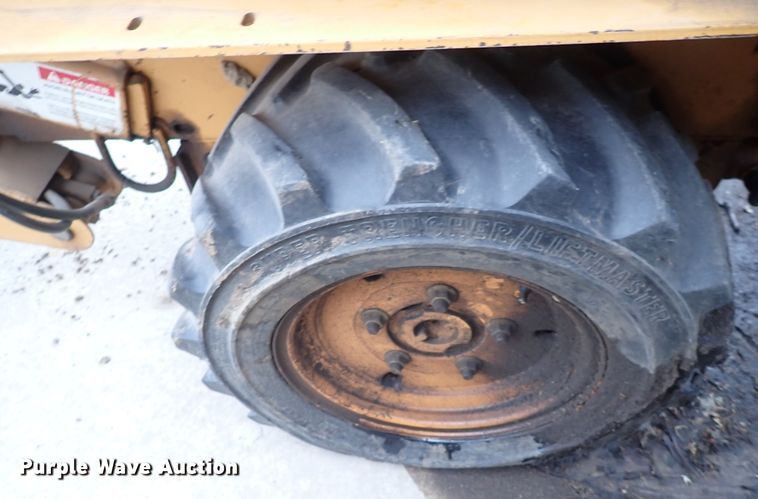 image for item DC4143 1997 Case Maxi Sneaker  Series C cable plow