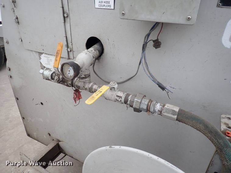 image for item DC4146 Leroi 185  air compressor