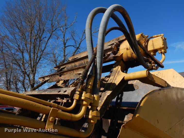 image for item DE7509 1982 Caterpillar 613B  elevating scraper