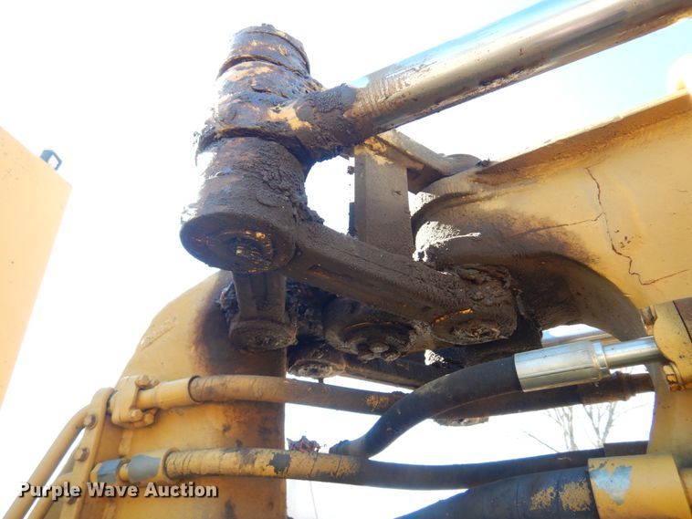 image for item DE7509 1982 Caterpillar 613B  elevating scraper