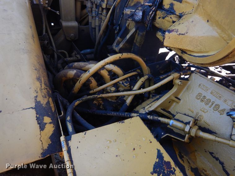 image for item DE7509 1982 Caterpillar 613B  elevating scraper