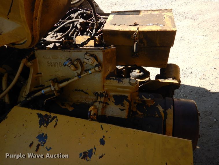 image for item DE7509 1982 Caterpillar 613B  elevating scraper