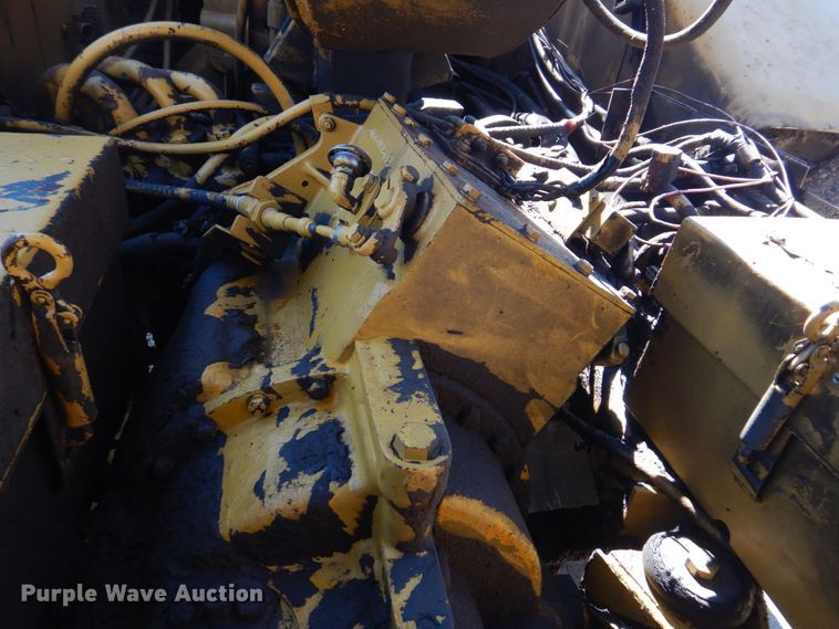 image for item DE7509 1982 Caterpillar 613B  elevating scraper