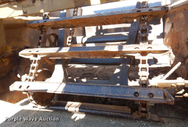 image for item DE7509 1982 Caterpillar 613B  elevating scraper