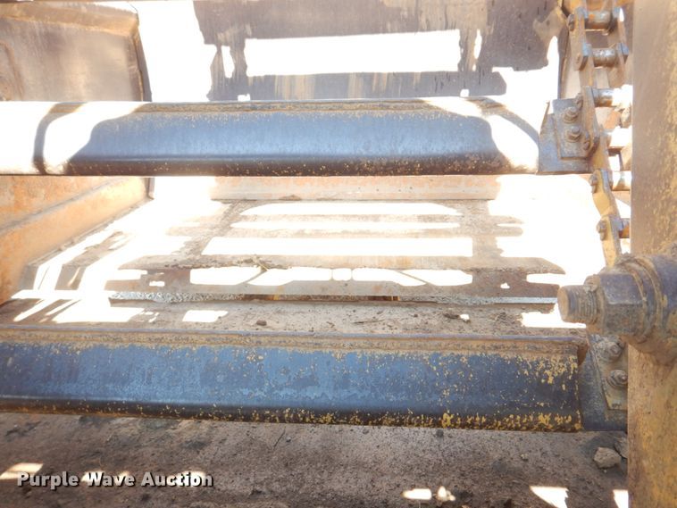 image for item DE7509 1982 Caterpillar 613B  elevating scraper