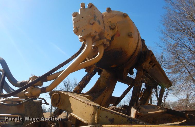 image for item DE7509 1982 Caterpillar 613B  elevating scraper