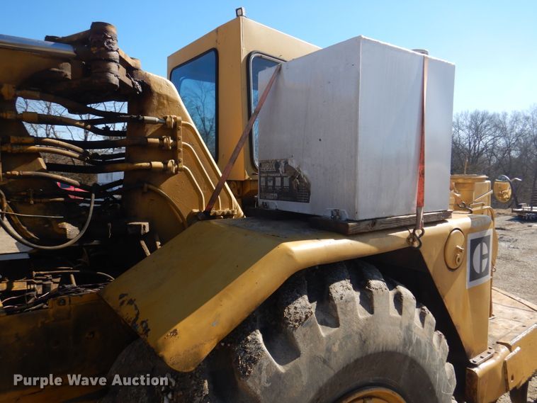 image for item DE7509 1982 Caterpillar 613B  elevating scraper