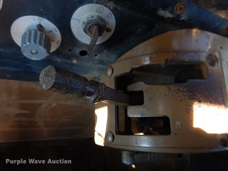 image for item DE7509 1982 Caterpillar 613B  elevating scraper