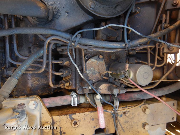 image for item DE7509 1982 Caterpillar 613B  elevating scraper