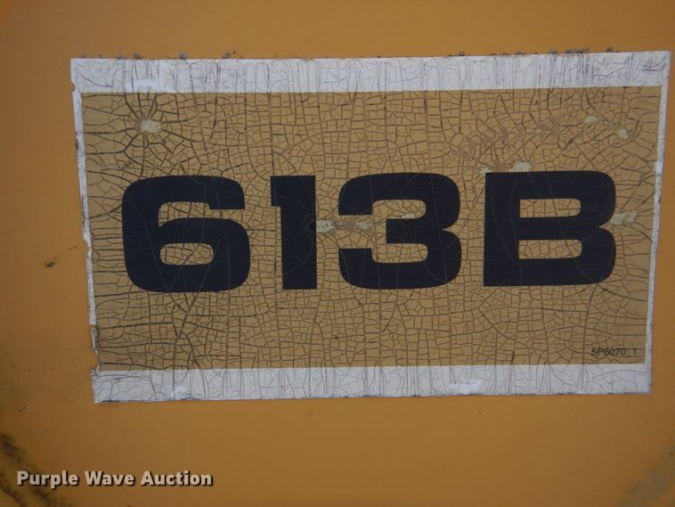 image for item DE7509 1982 Caterpillar 613B  elevating scraper